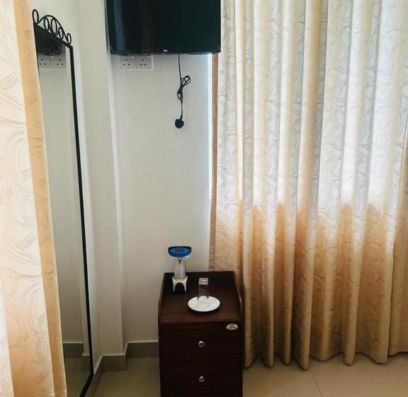 בית מלון כפרי Golden Resort