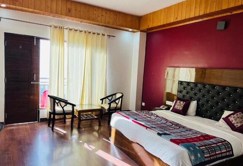 בית מלון כפרי Radiance Regency Resort Chail