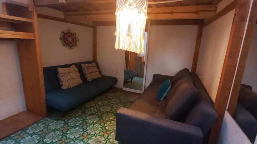 Hotelli Hospedaje Amadis