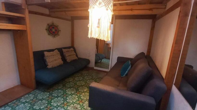 Hotelli Hospedaje Amadis