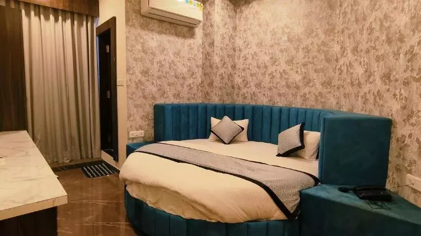 Hotel Krish Villa