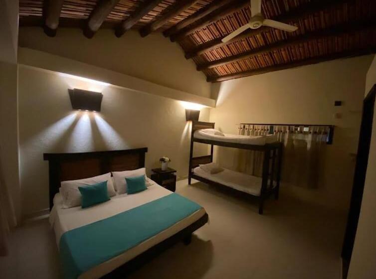 هتل Las Palmas Melgar