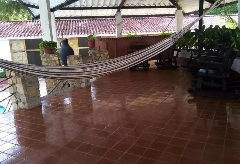 ホテル Las Palmas Melgar