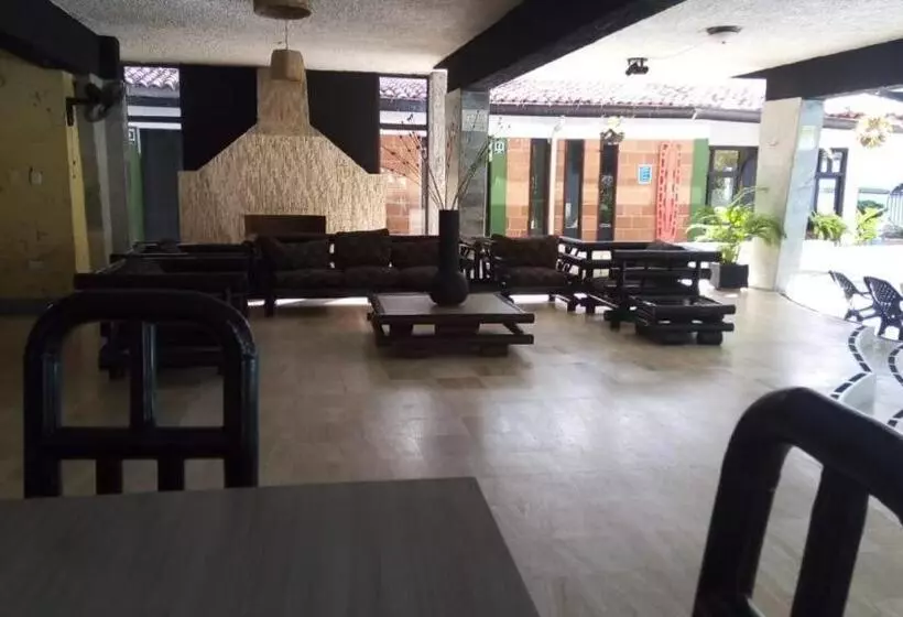 ホテル Las Palmas Melgar