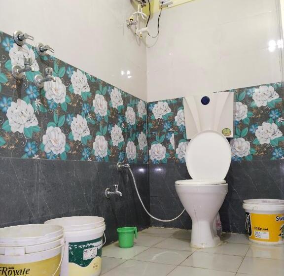 Отель Old Moon Cafe