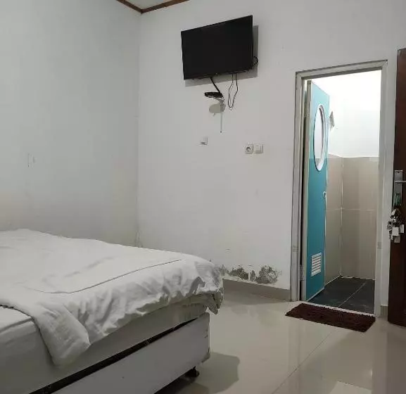 ホテル Penginapan Nurmega Jaya