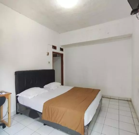 ホテル Penginapan Nurmega Jaya