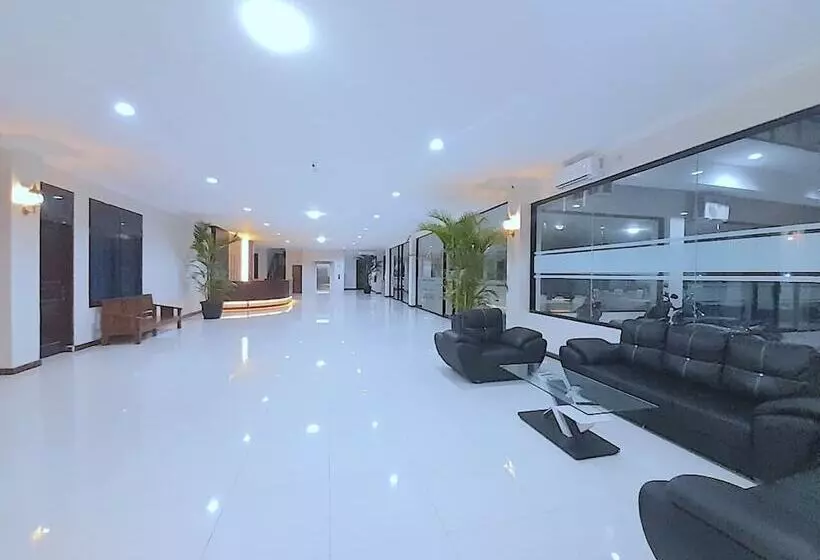 Hotelli Solok Premier