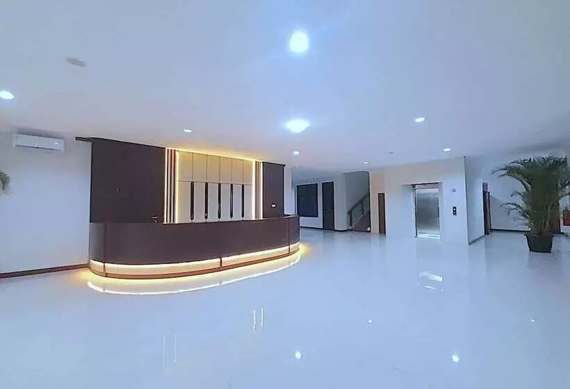 Hotelli Solok Premier