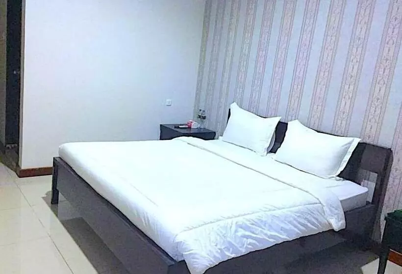 Hotelli Solok Premier