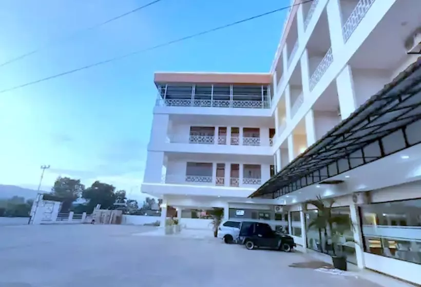 Hotelli Solok Premier