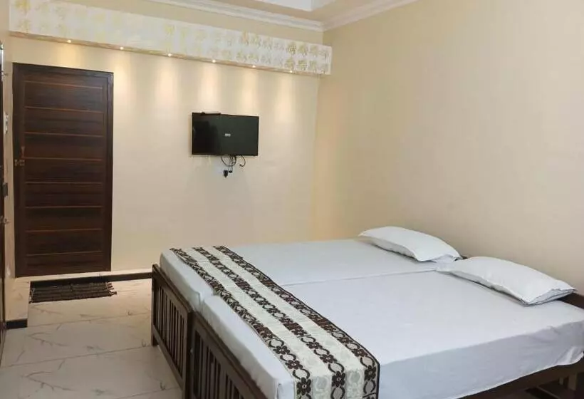 هتل Sri Padmanabha Tourist Home