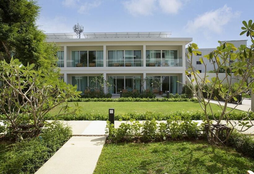 Niranapa Boutique Resort