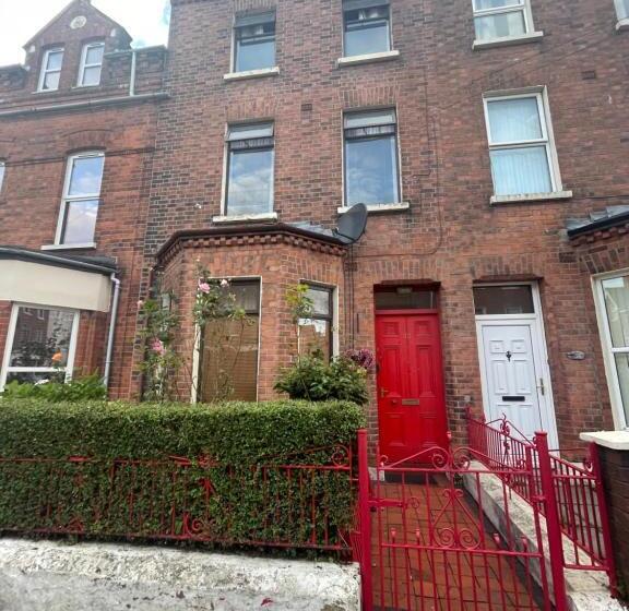 Пансион House In Antrim Road