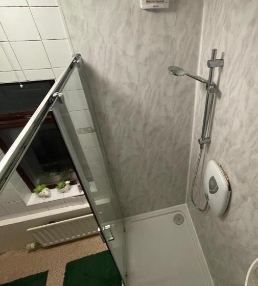 Пансион House In Antrim Road