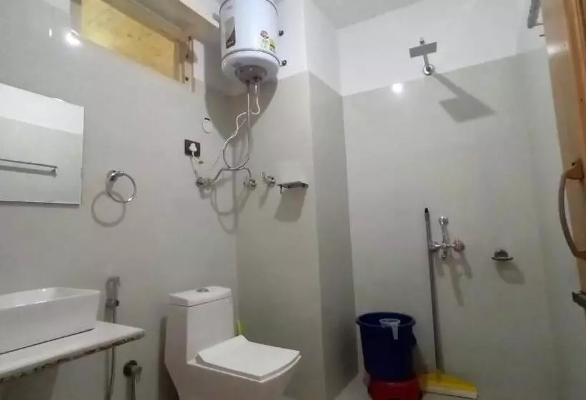 ペンション Wood Stone Homestay