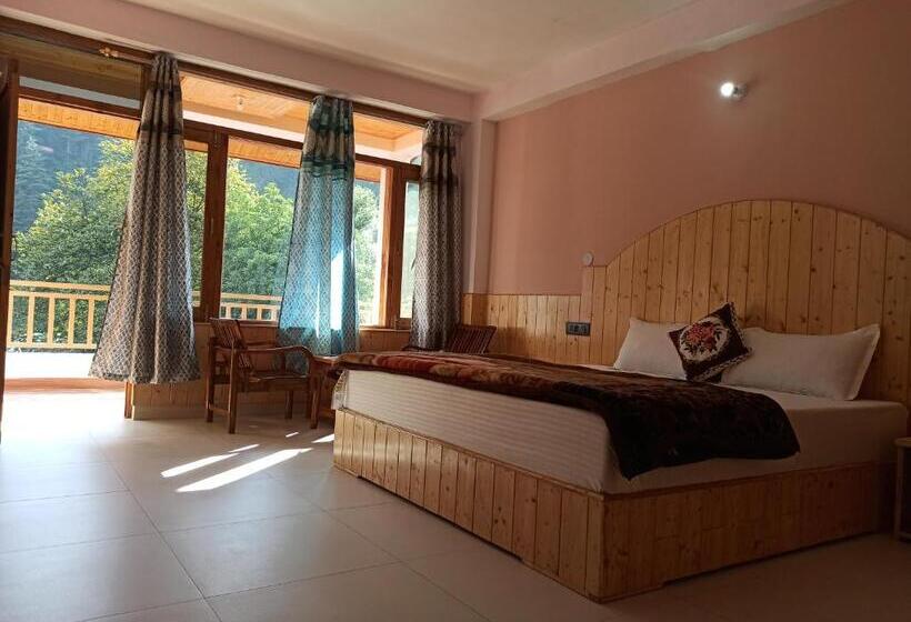 פנסיון Wood Stone Homestay