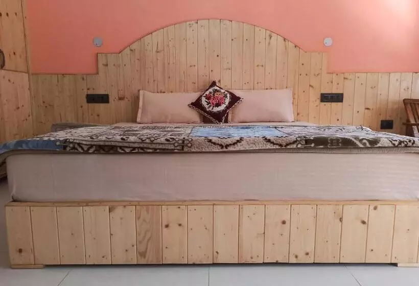 ペンション Wood Stone Homestay