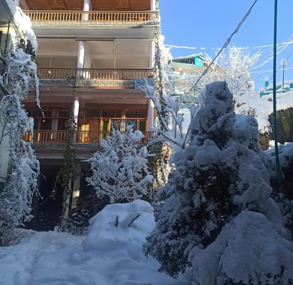 פנסיון Wood Stone Homestay