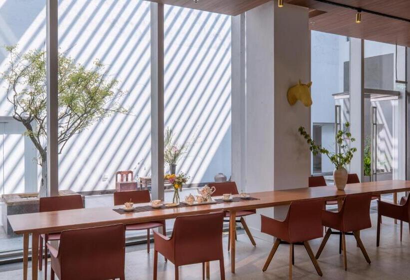 Wuyu Hotel Chongqing Zoo & Yangjiaping The Mixc Light Rail