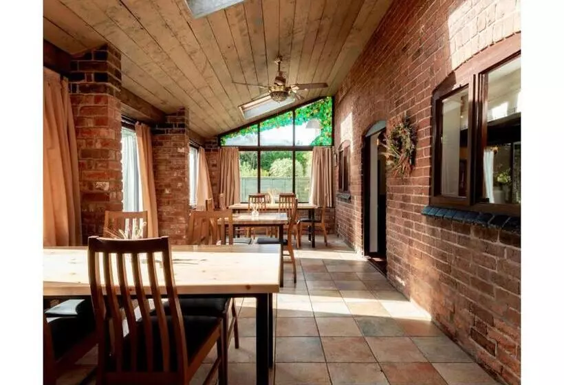 Retkeilymaja Self Check In Rooms At The Three Horseshoes Inn