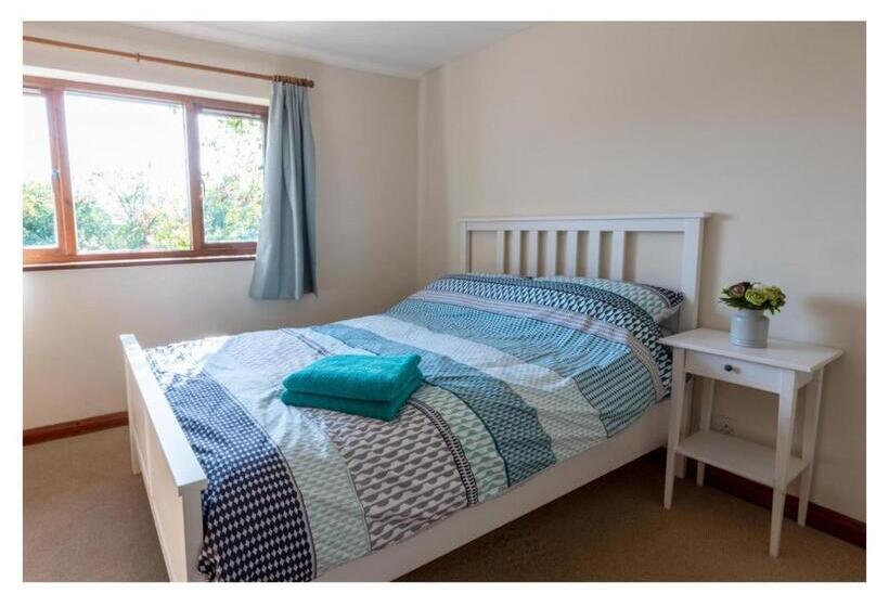 호스텔 Self Check In Rooms At The Three Horseshoes Inn