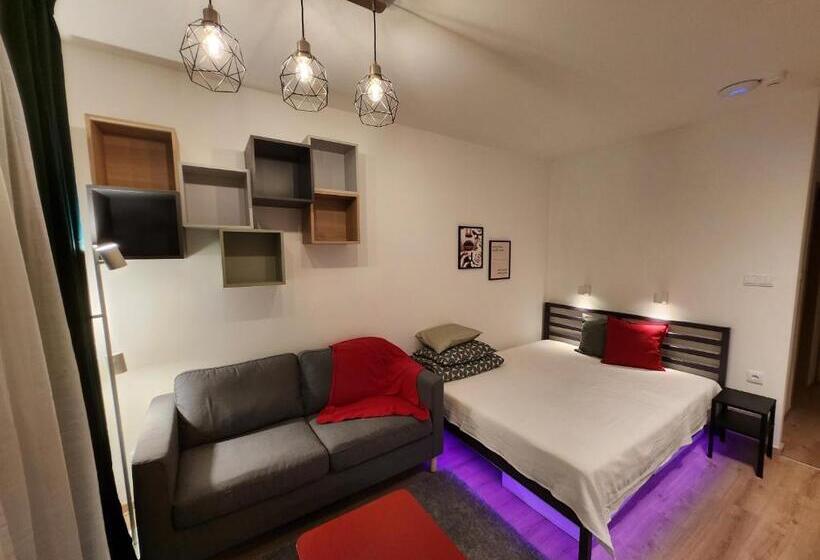 Apartman 18
