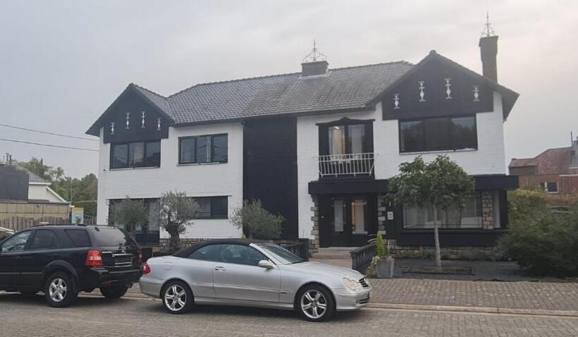 تختخواب و صبحانه Lazy Olives