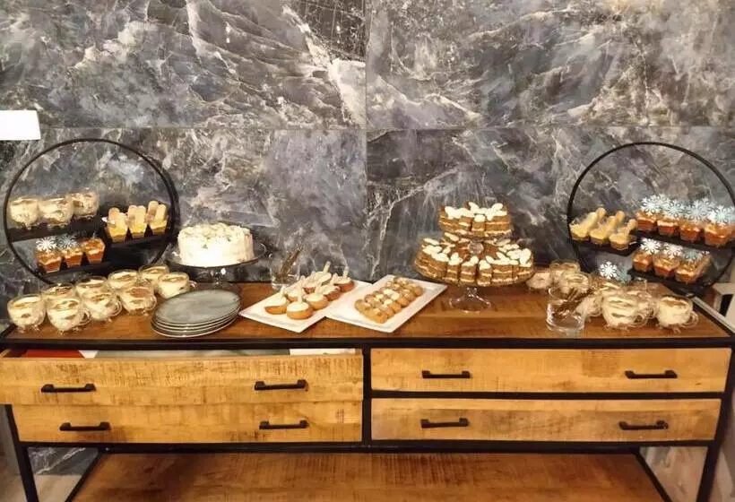 ベッドアンドブレックファースト Lazy Olives