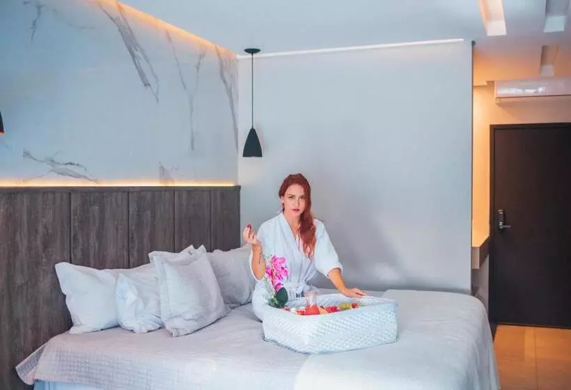 ベッドアンドブレックファースト Suite Piscina Privativa E Café Flutuante