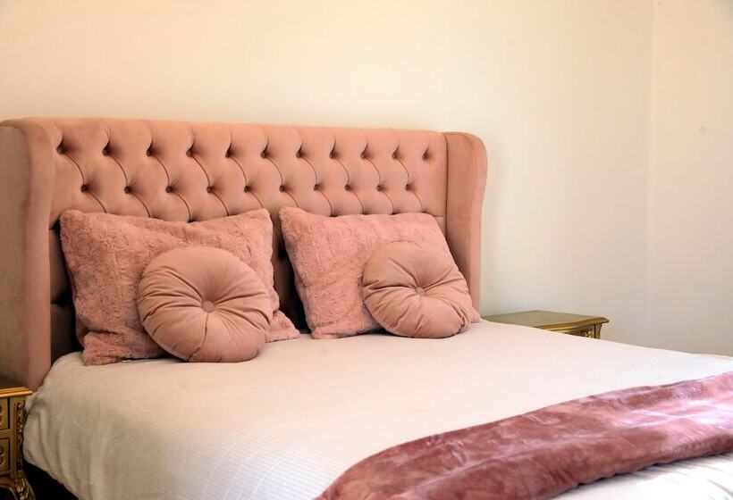 تختخواب و صبحانه Villa Scheherazade