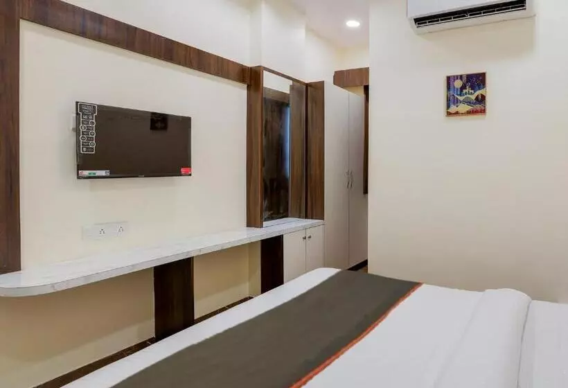 Collection O Hotel Rooms