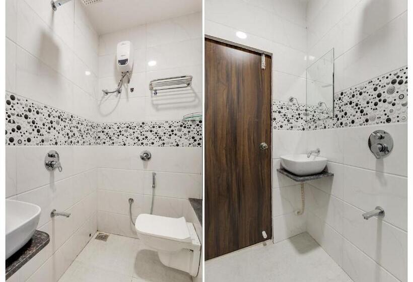 Collection O Hotel Rooms