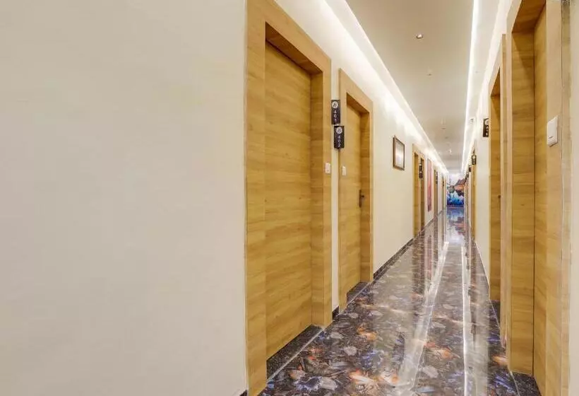 Collection O Hotel Rooms
