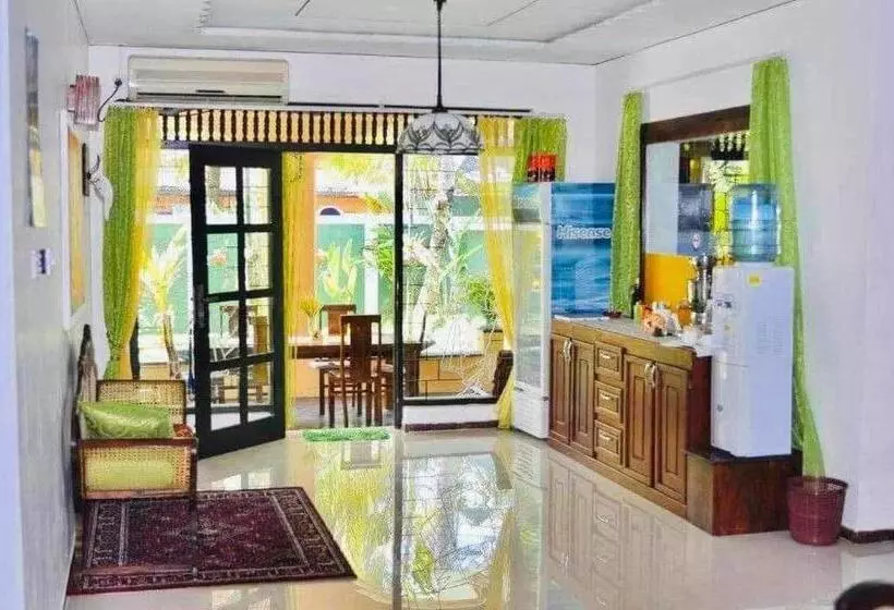 ホテル Aura Beach Villa