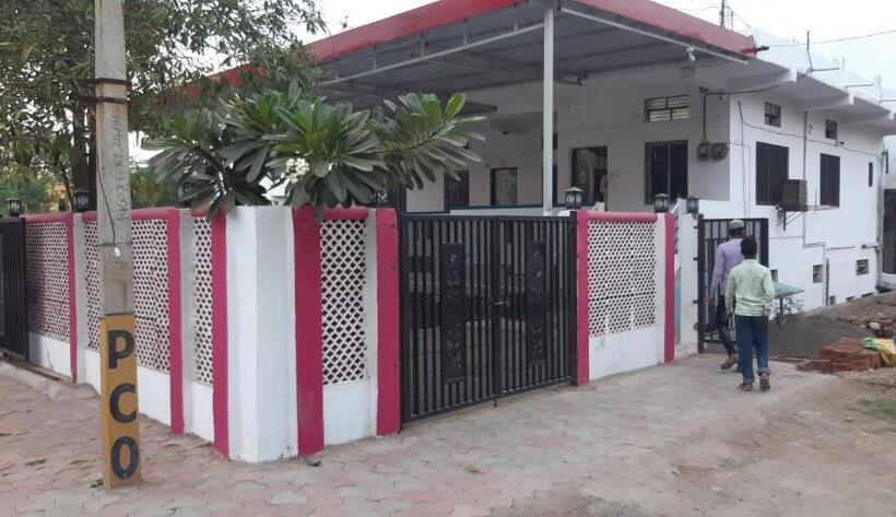 בית מלון כפרי Daulatabad Guest House