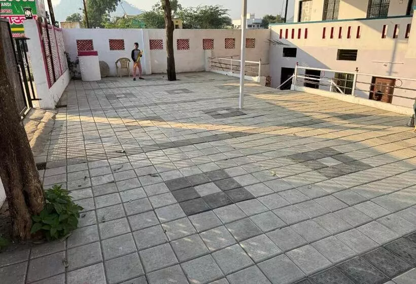 Hotelli Daulatabad Guest House