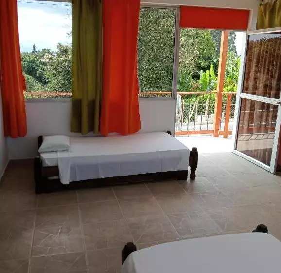 ホテル Finca El Turín