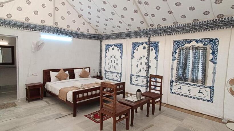 호텔 The Heritage Haveli Desert Camp