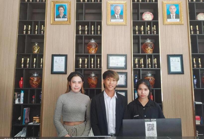 호텔 Hx International