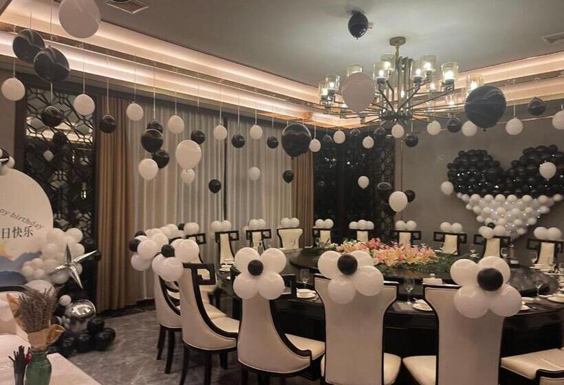 호텔 Hx International