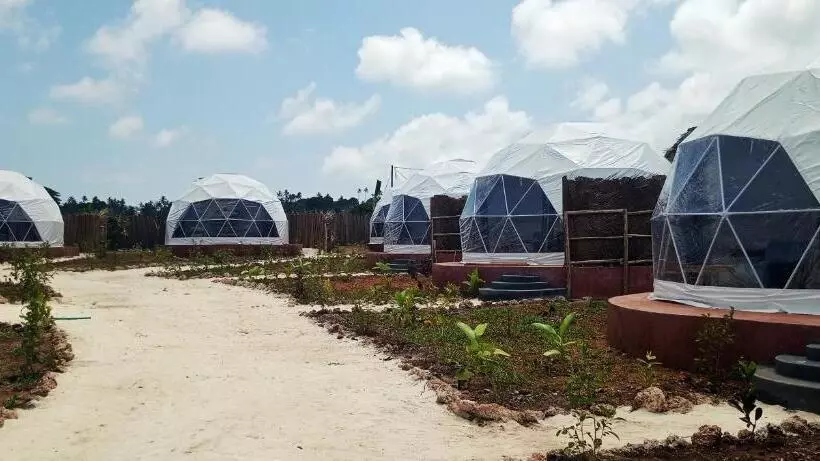 Hotelli Paradise City