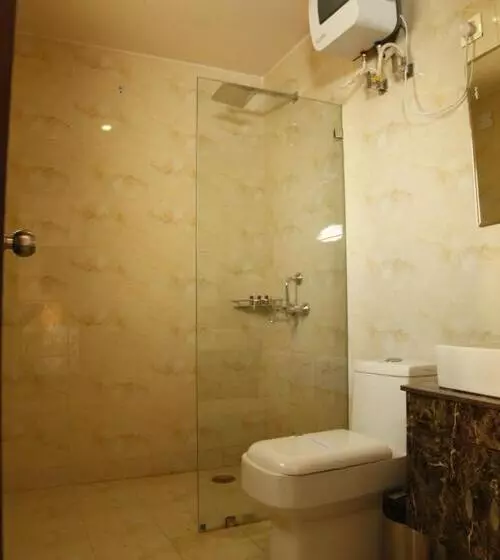 Hotelli Pearl Suites At Omaxe Eternity