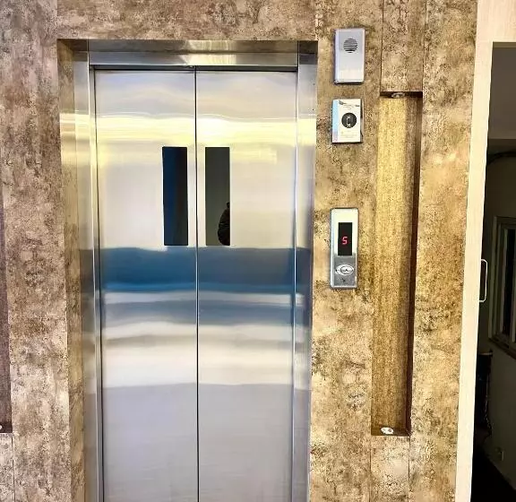 هتل Prime Suite