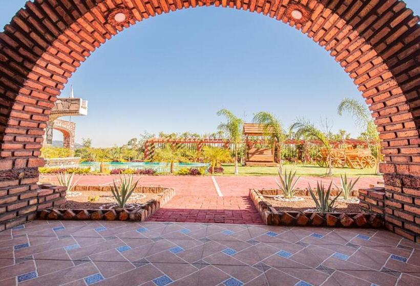 Отель & Spa Los Agaves