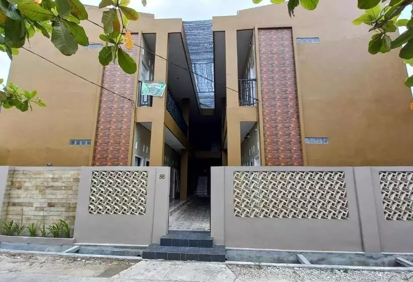 هتل Spot On 93428 Pinus Jaya Syariah