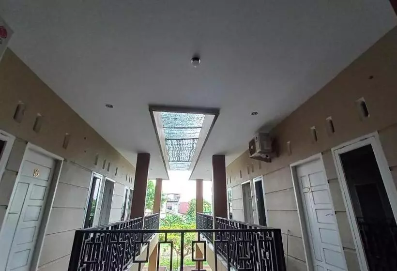 هتل Spot On 93428 Pinus Jaya Syariah