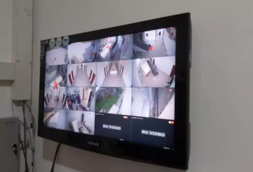 هتل Spot On 93428 Pinus Jaya Syariah