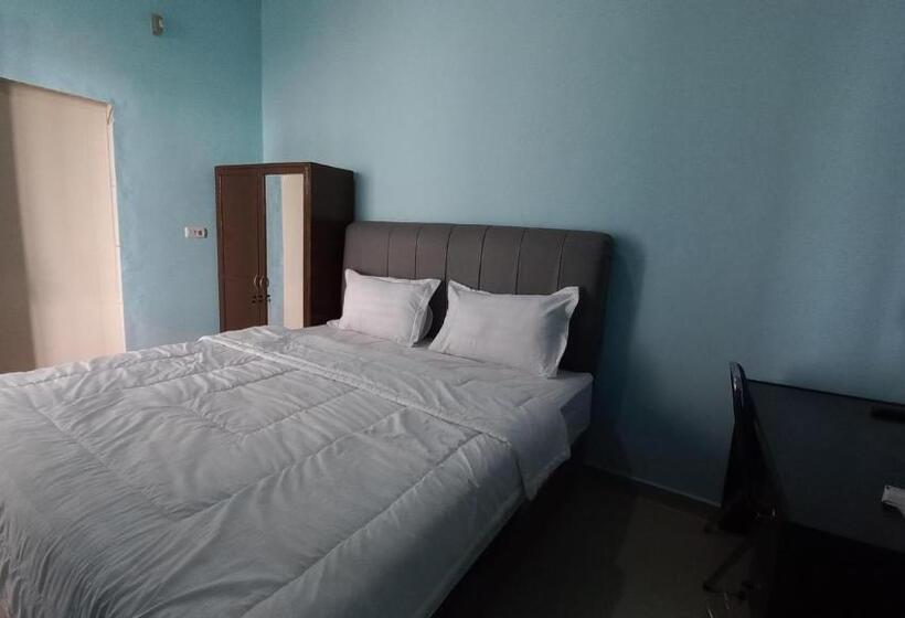 Отель Spot On 93428 Pinus Jaya Syariah