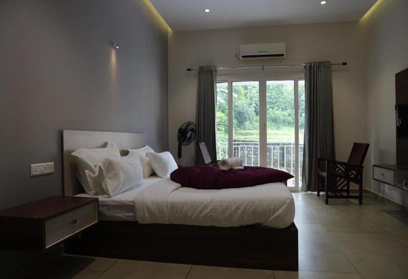 호텔 Stayberries Hornbill Villa Athirappilly
